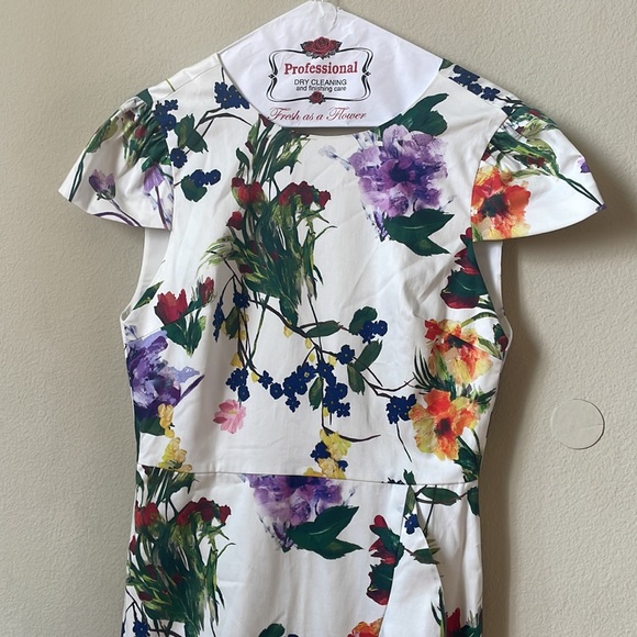 NWT Alice And Olivia Kirby Wildflower Ruffle Floral Dress New with Tags size 4 - Picture 5 of 7